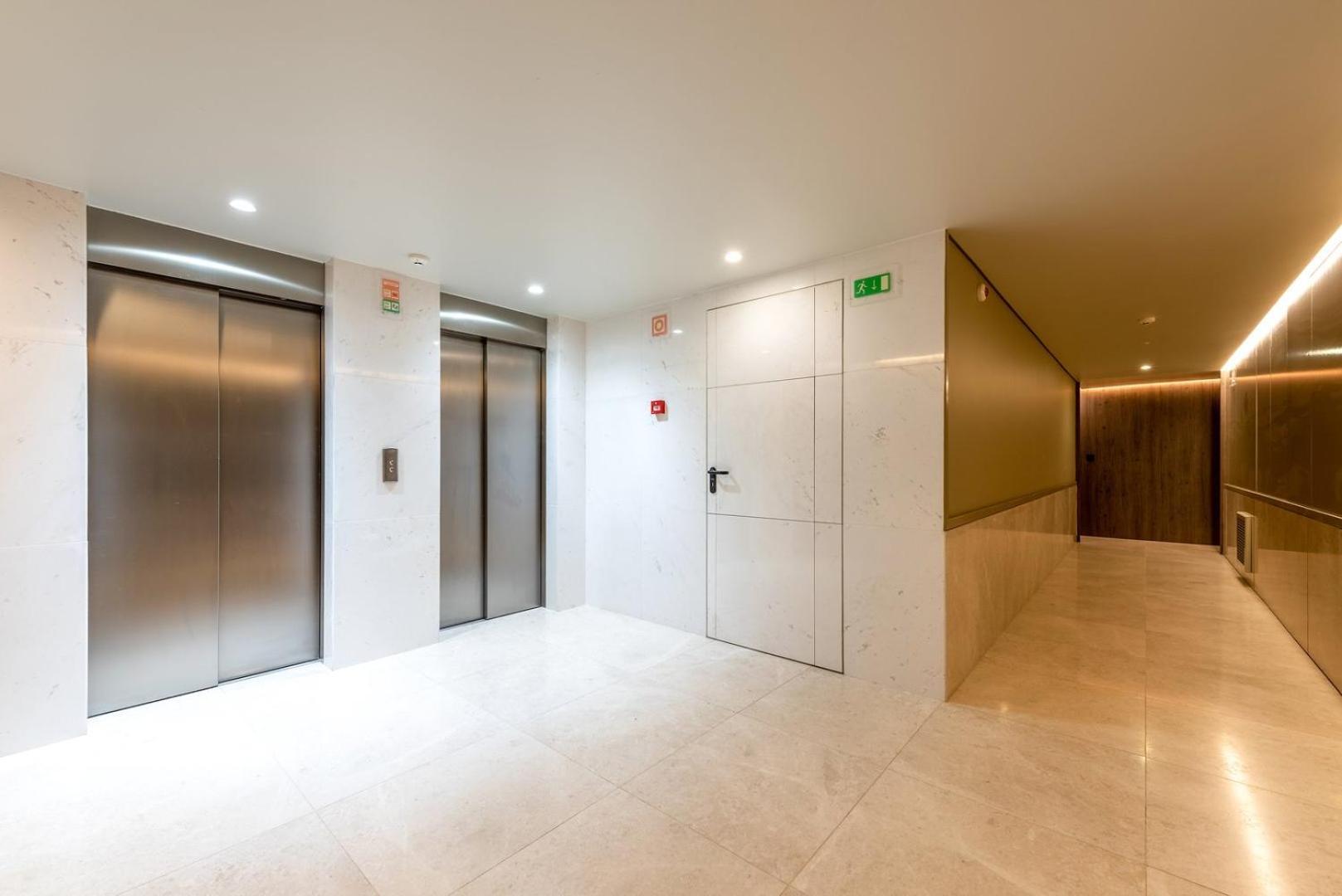 Apartamento Guestready - 2Br Apt Carlos I With Terrace And Gym Lisboa Exterior foto